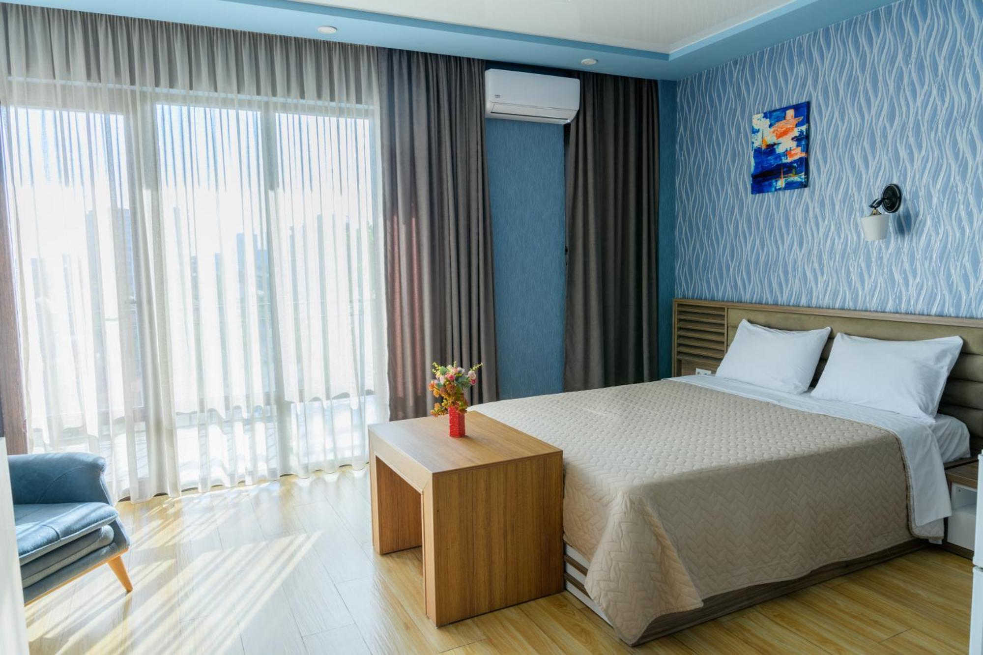 Hotel Sunny Batumi Exteriör bild
