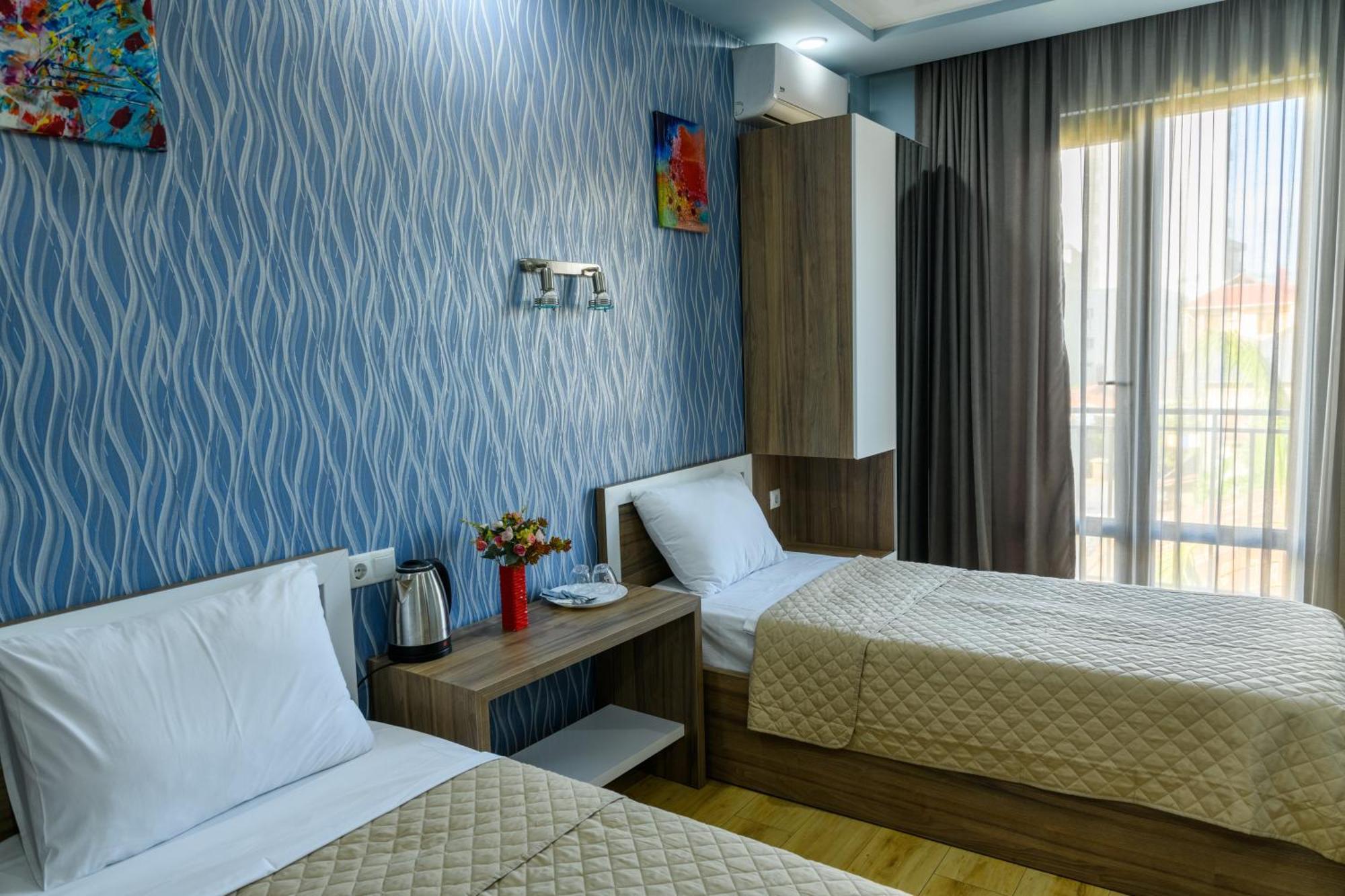 Hotel Sunny Batumi Exteriör bild